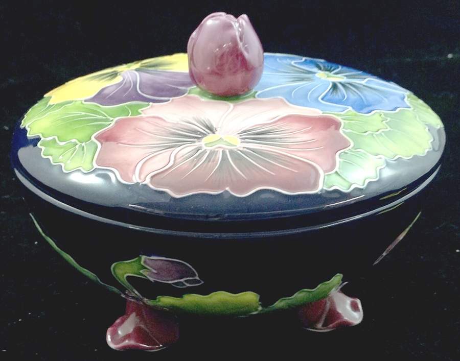 Enameled Giftware Candy Dish & Lid by Blue Sky-1