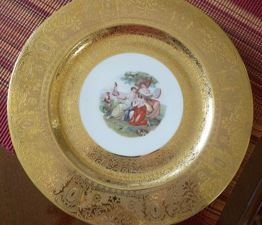 BNL16 Dinner Plate by Bern Lan-1