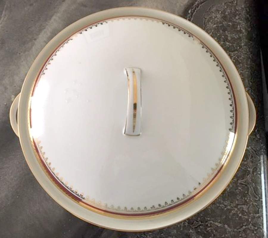 BER680 Tureen &  Lid by Bernardaud-1