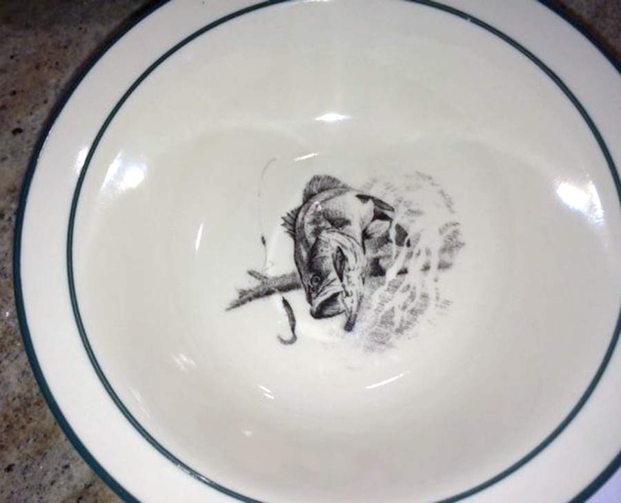 Catch, The Dinner Plate by Richard E Bishop,Ltd-1