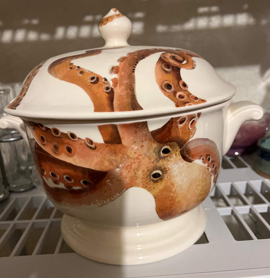 Shellfish Tureen &  Lid by Emma Bridgewater-1