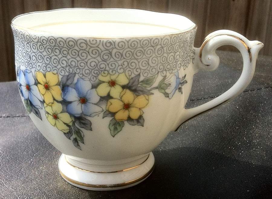 4274 Footed Cup by Bell China-1