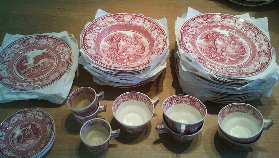 Rural England Dinner Plate by Britannia Pottery -1