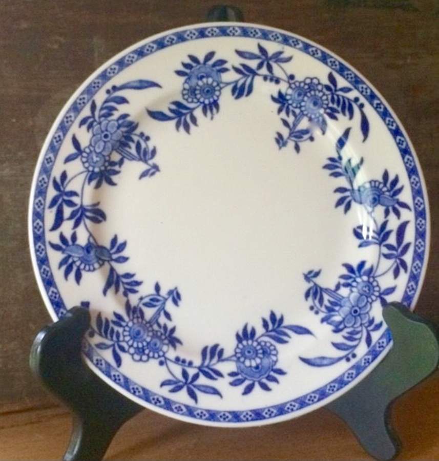 BWL9 Dinner Plate by Bailey Walker-1