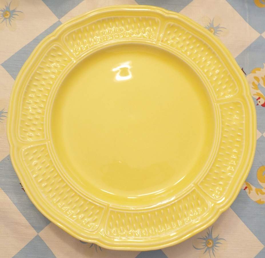 BOI4 Dinner Plate by Bon Vivant-1