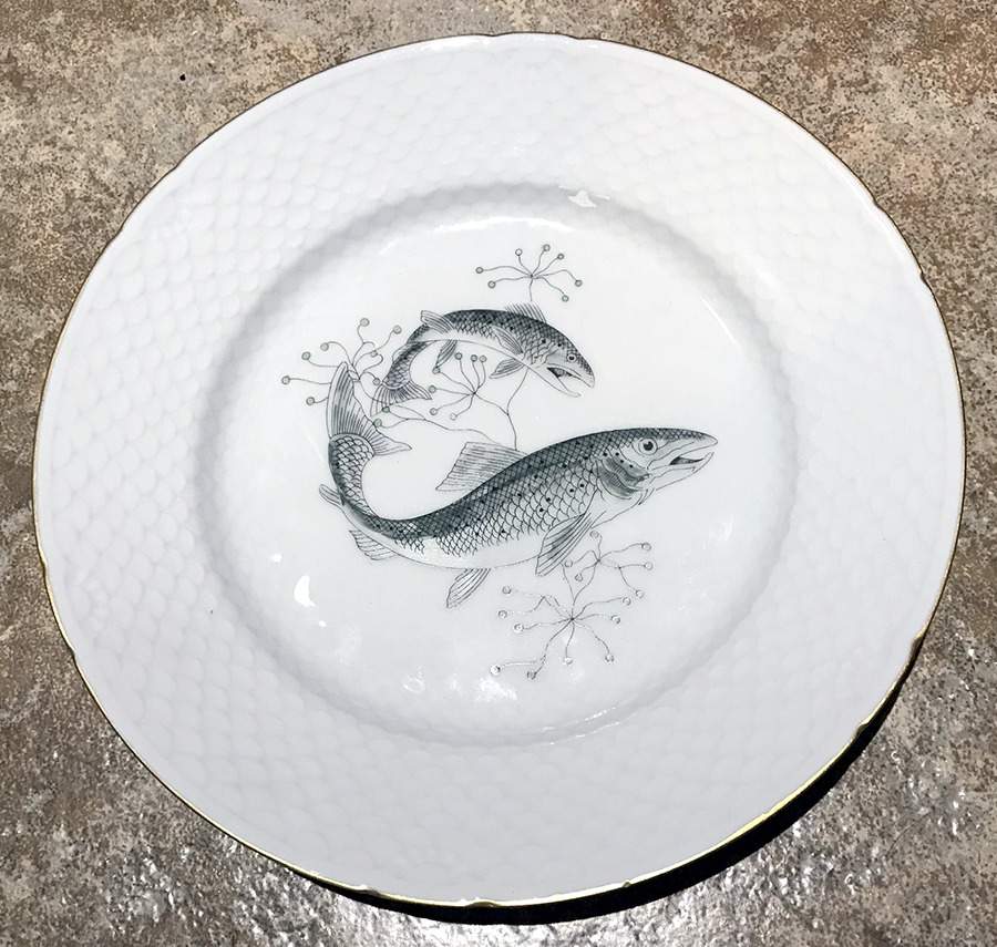 BIG98 White Luncheon Plate by Bing & Grondahl-1