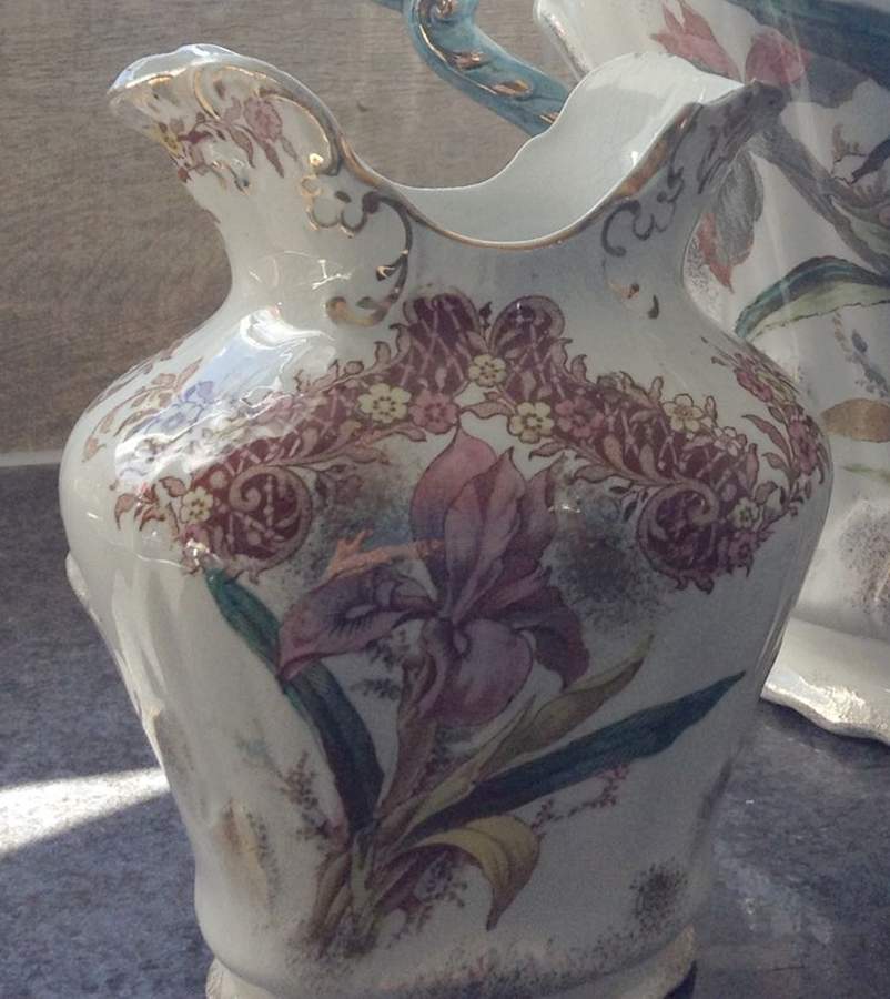 Iris Small Vase by Burgess & Leigh-1