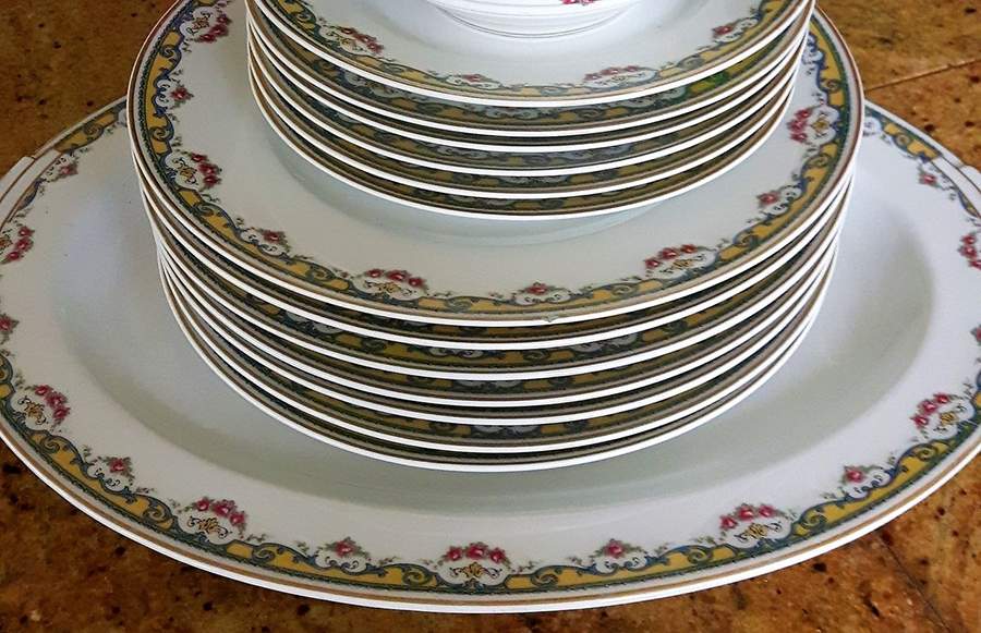 BER706 14" Oval Serving Platter by Bernardaud-1