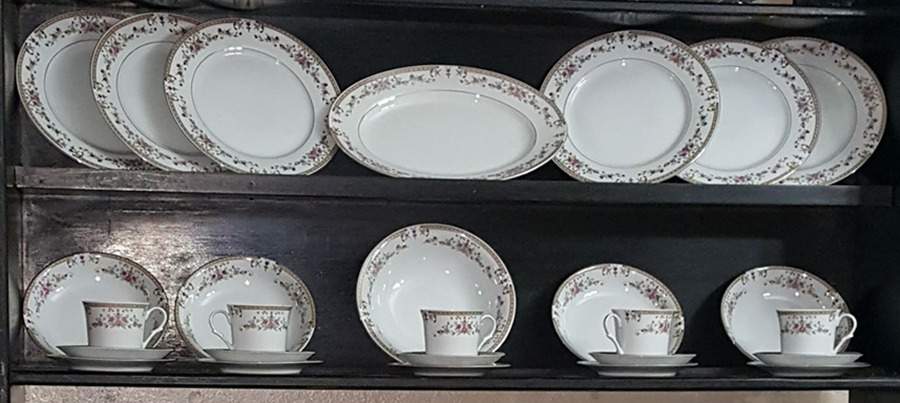 Winthrop 14" Oval Serving Platter by Favolina-Karolina-1