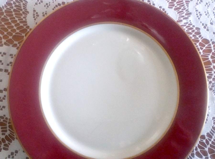 BUF189 Dinner Plate by Buffalo Pottery-1
