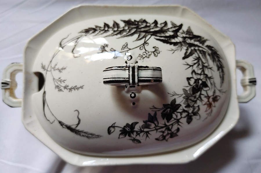 Field Flowers Black Octagonal Tureen & Lid by Brown, Westhead & Moore-1