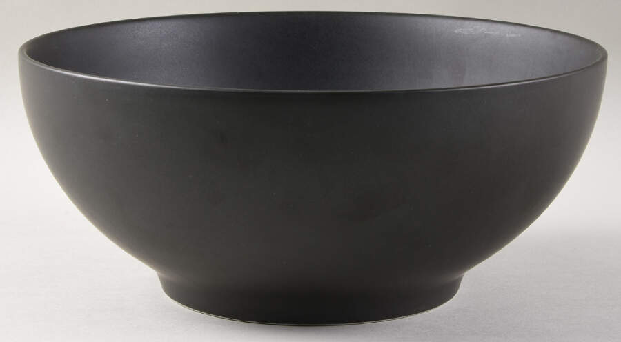 Mono Coupe Black 9" Round Serving Bowl by Banquet-1
