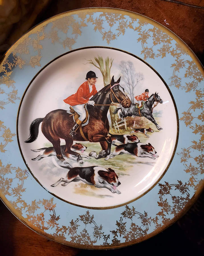 BRR21 Dinner Plate by Georges Briard-1