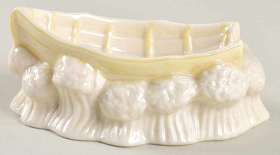 Smoking Accessories Boat Shape Ashtray by Belleek Pottery (Ireland)-1