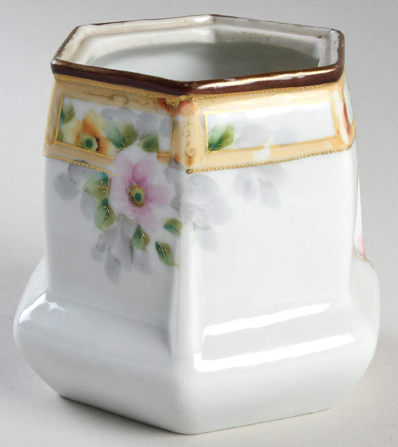 B3J1 Biscuit Barrel No Lid by Bibi-1