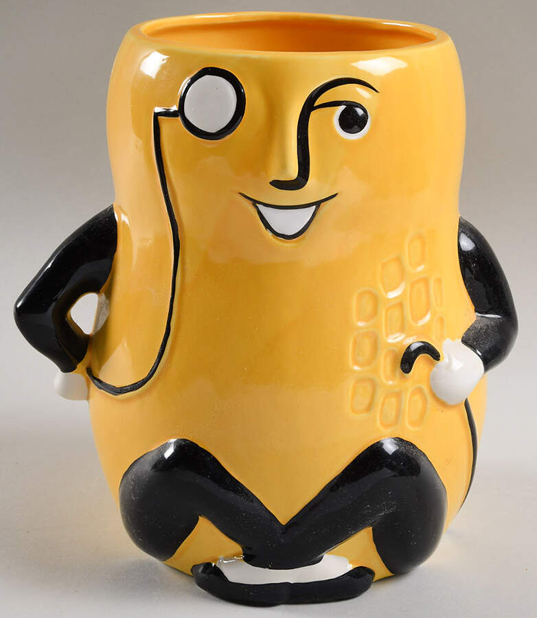 Cookie Jars Figural Cookie Jar No Lid by Benjamin & Medwin-1