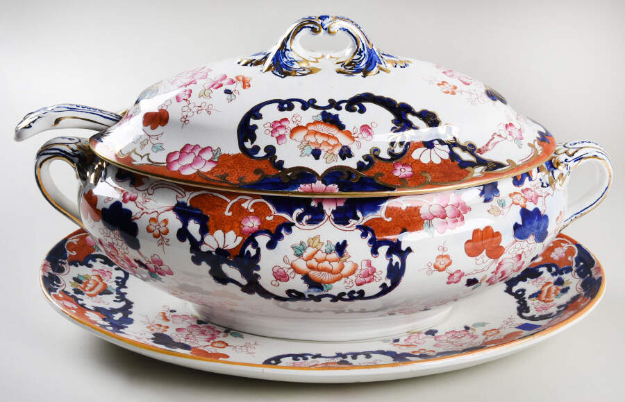 New Chusan Oval Tureen & Lid w/Ladle & Underplate by Booths-1