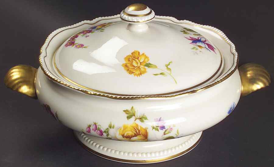 Ascona Round Covered Vegetable by Castleton (USA)-1