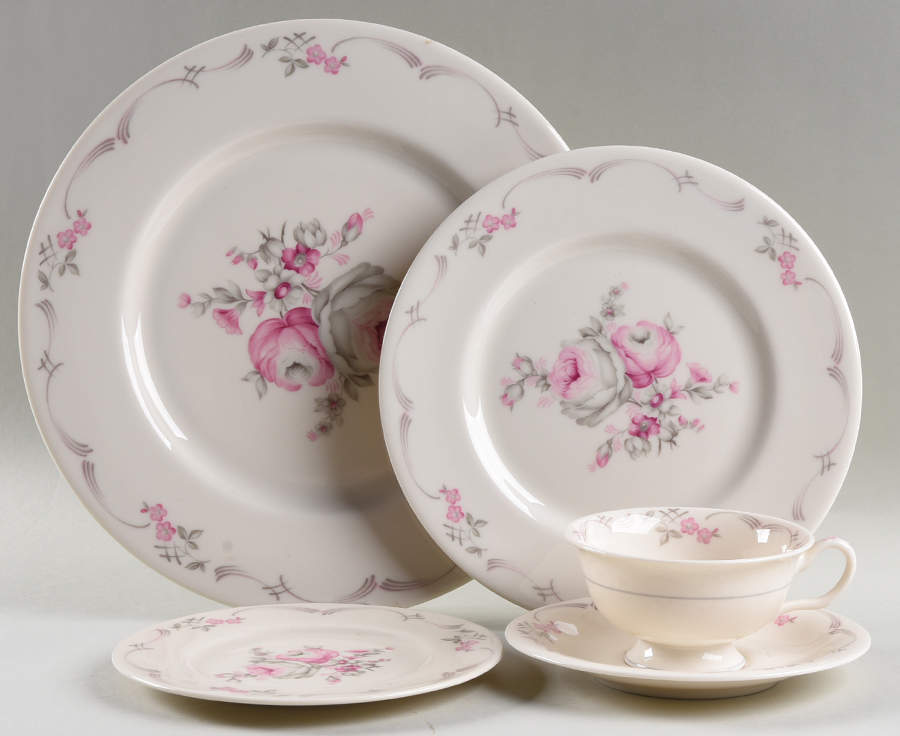 Belrose 40 Piece Estate Set by Castleton (USA)-1