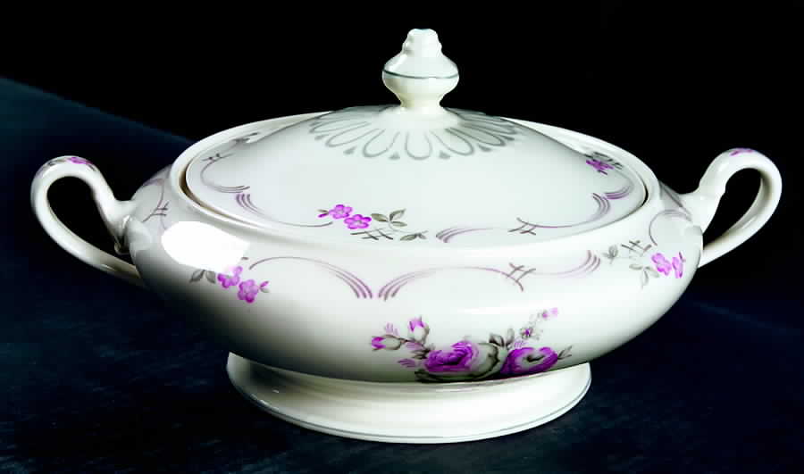 Belrose Round Covered Vegetable by Castleton (USA)-1