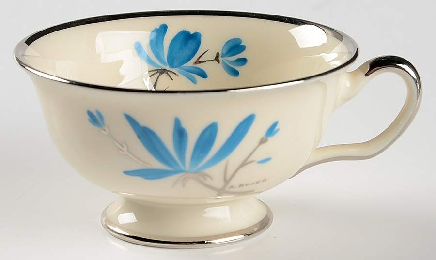 Berkeley Footed Cup by Castleton (USA)-1