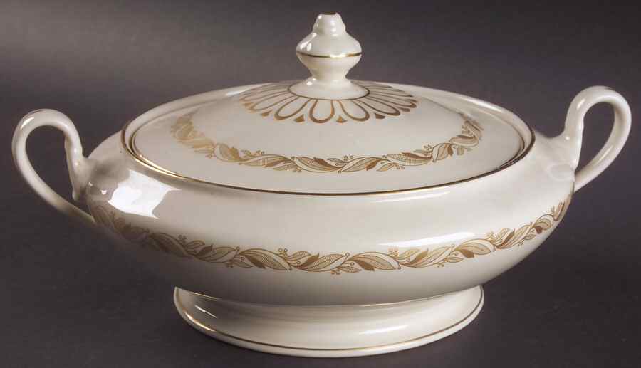 Carlton Round Covered Vegetable by Castleton (USA)-1