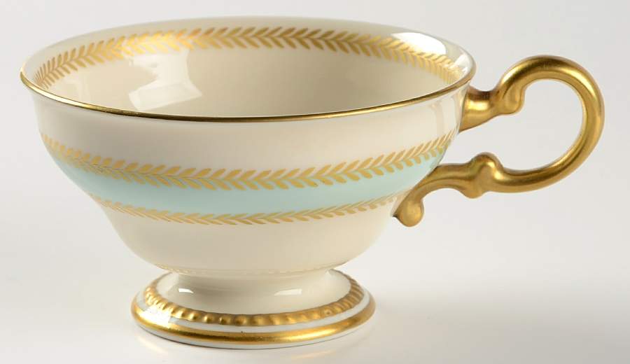 Dolores Footed Cup by Castleton (USA)-1