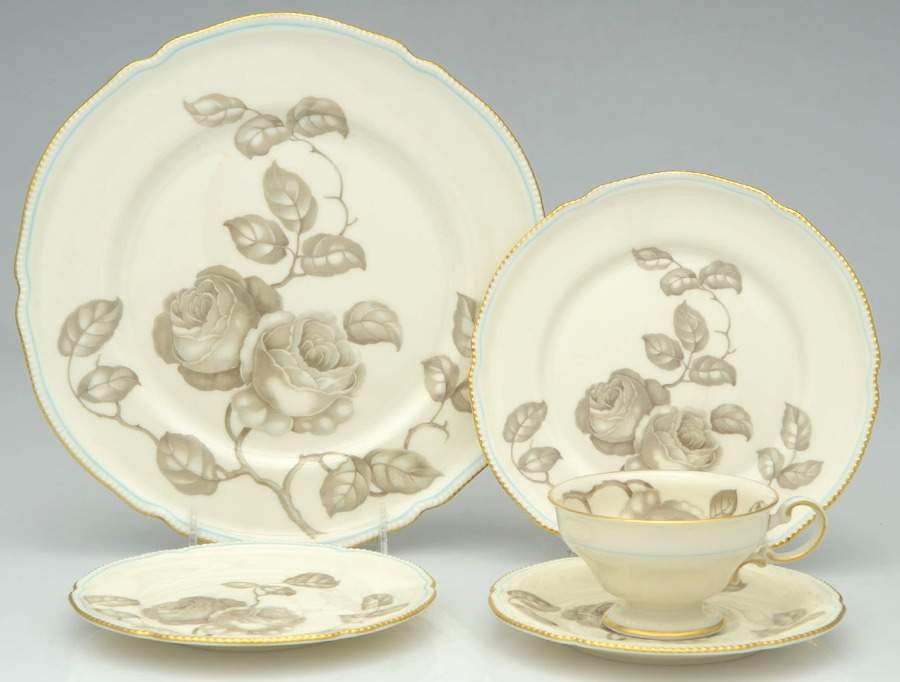 Gloria 40 Piece Estate Set by Castleton (USA)-1