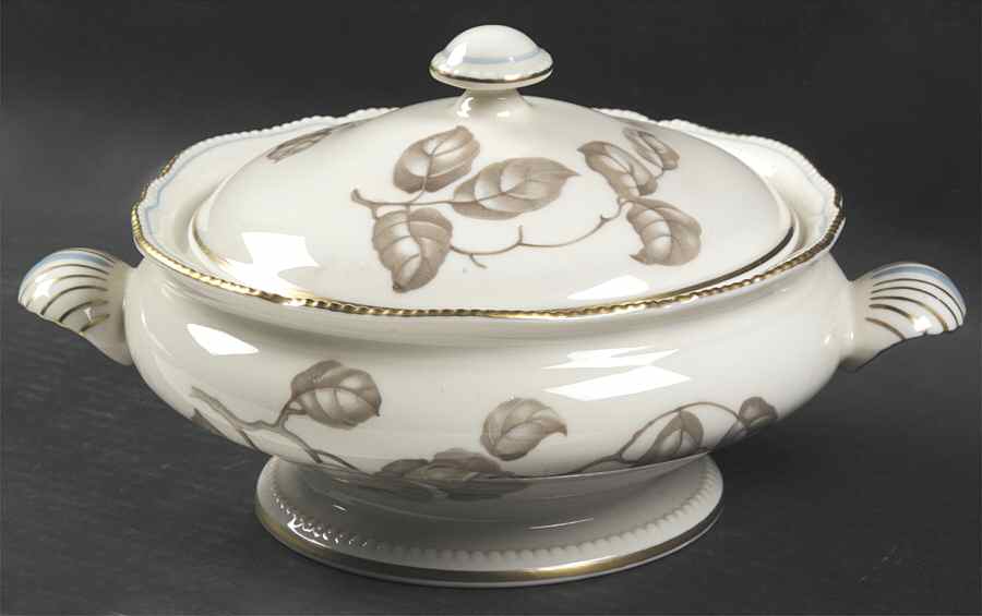 Gloria Round Covered Vegetable by Castleton (USA)-1