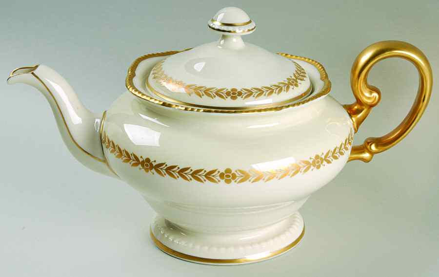 Laurel Teapot & Lid by Castleton (USA)-1