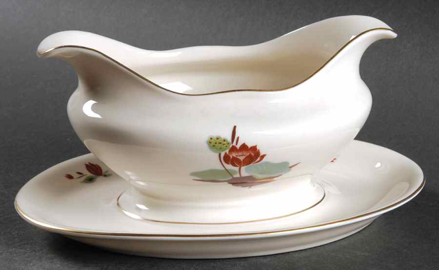 Lotus Gravy Boat with Attached Underplate by Castleton (USA)-1