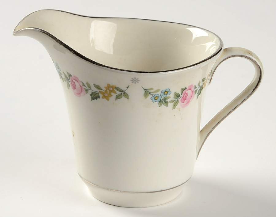 Madrigal Creamer by Castleton (USA)-1