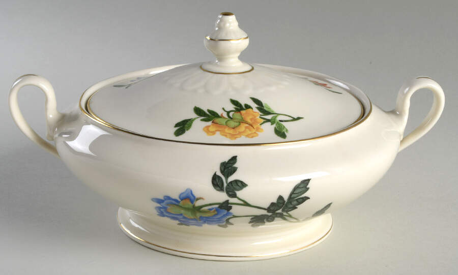 Ma Lin Round Covered Vegetable by Castleton (USA)-1