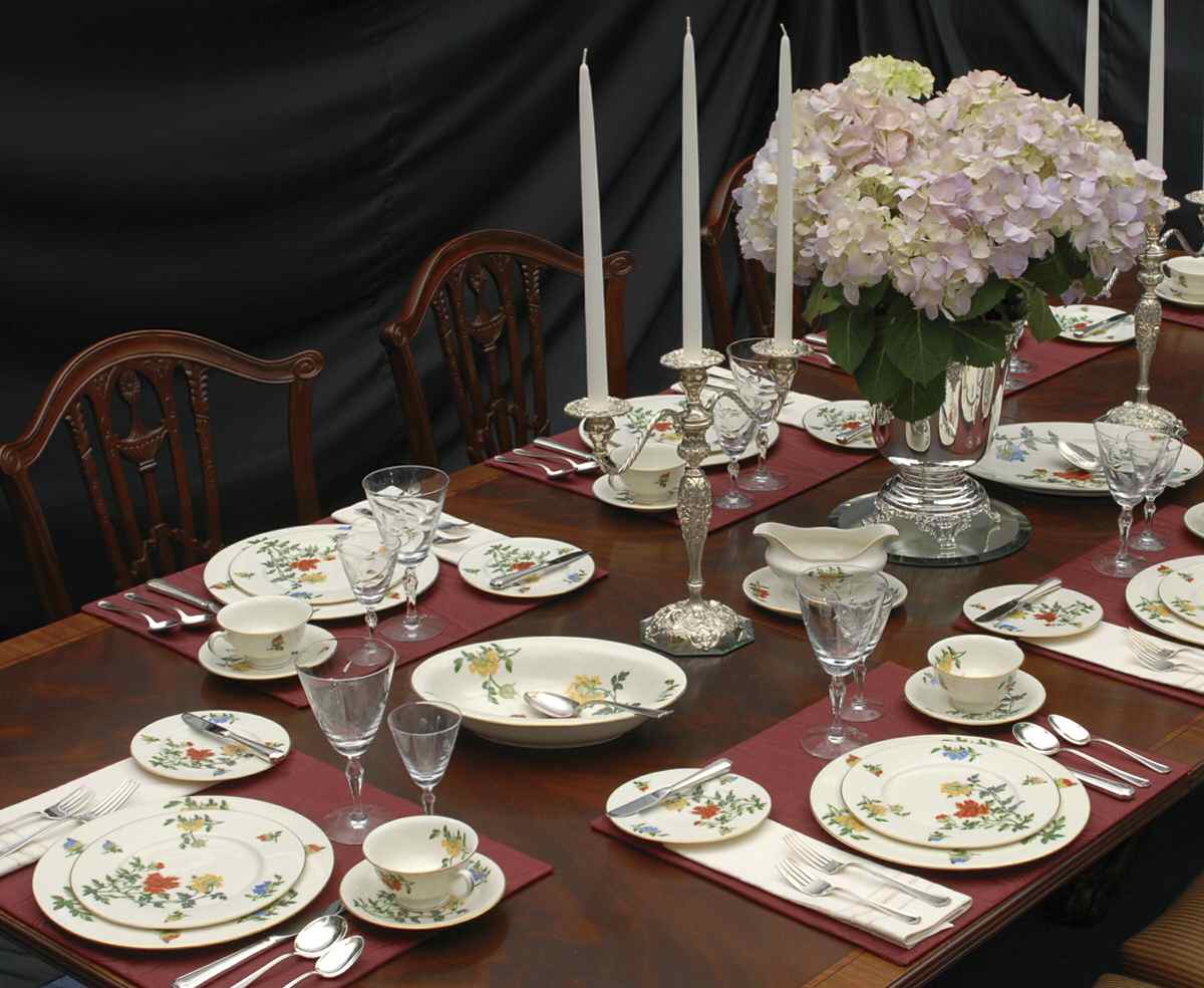 Ma Lin 43 Piece Estate Set by Castleton (USA)-1