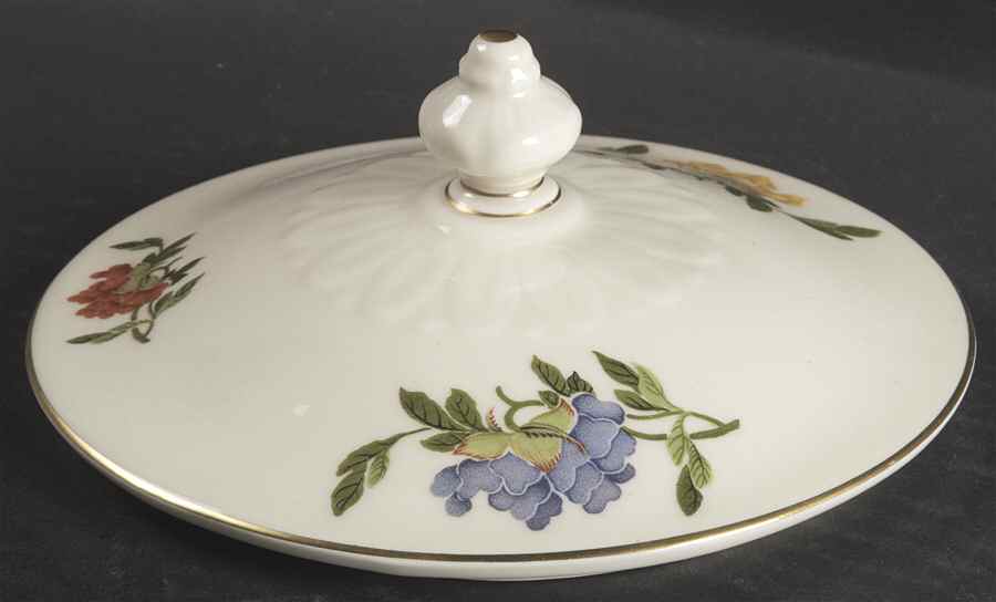 Ma Lin Lid for Round Vegetable by Castleton (USA)-1