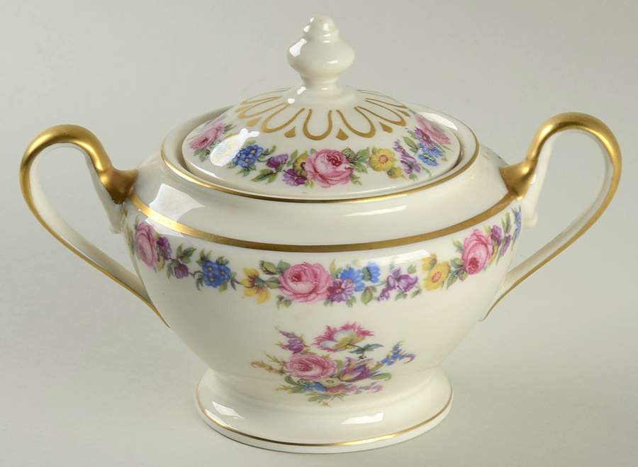 Manor Sugar Bowl & Lid by Castleton (USA)-1