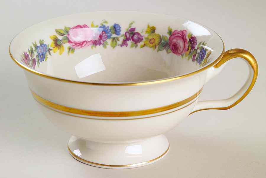 Manor Footed Cup by Castleton (USA)-1