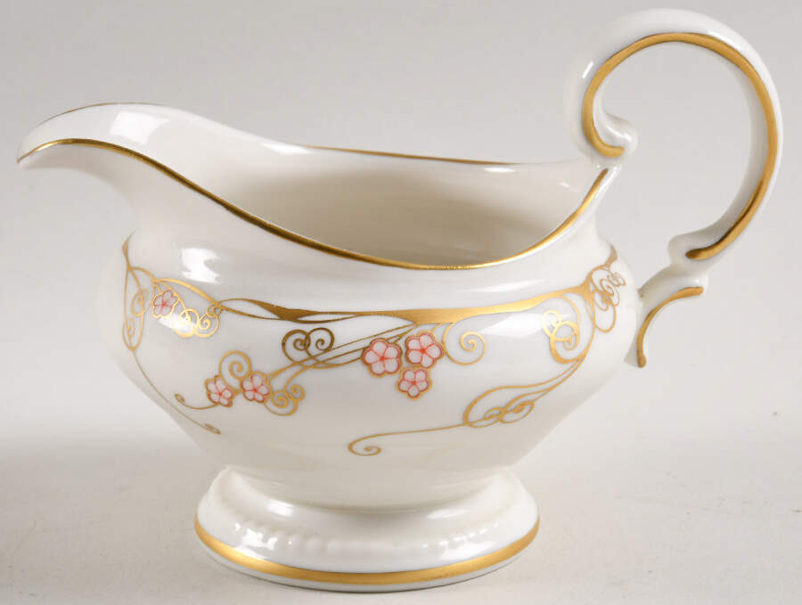 Nouvelle Creamer by Castleton (USA)-1