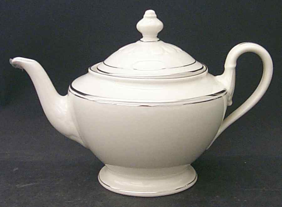 Severn Teapot & Lid by Castleton (USA)-1