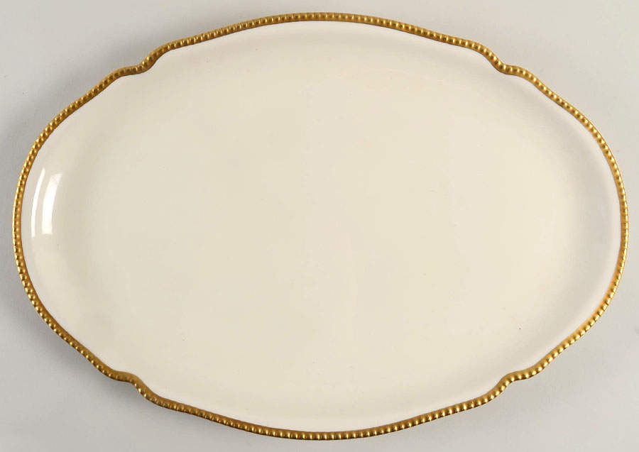 Sovereign 19" Oval Serving Platter by Castleton (USA)-1