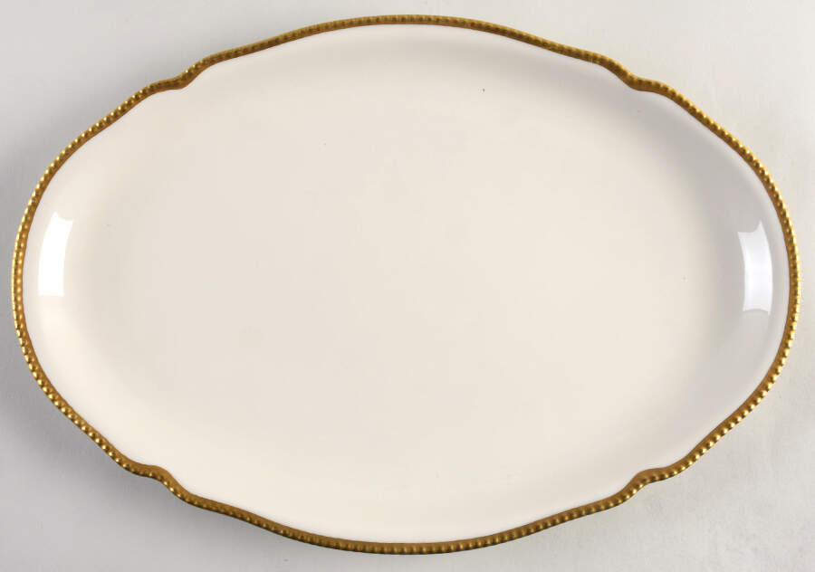 Sovereign 16" Oval Serving Platter by Castleton (USA)-1