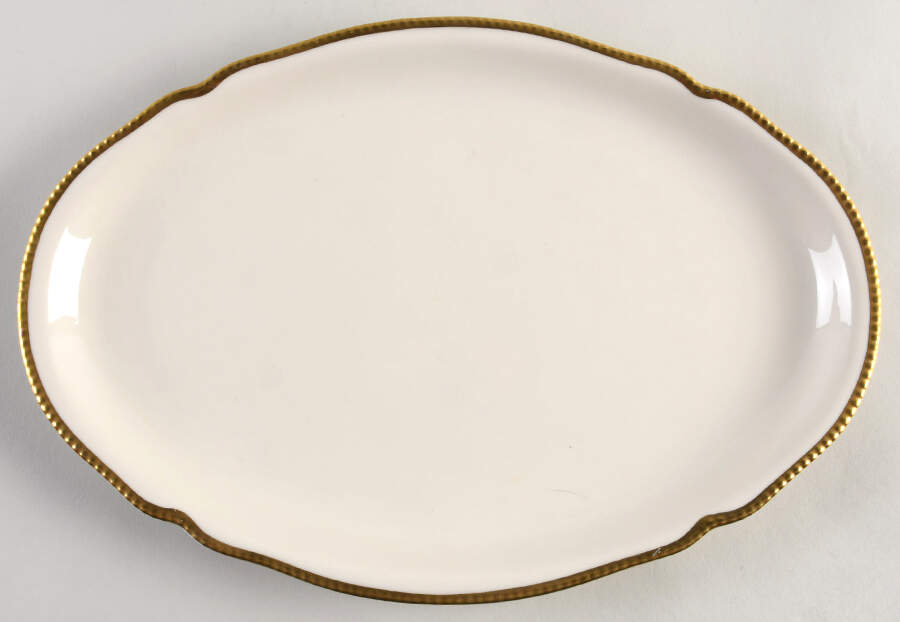 Sovereign 13" Oval Serving Platter by Castleton (USA)-1