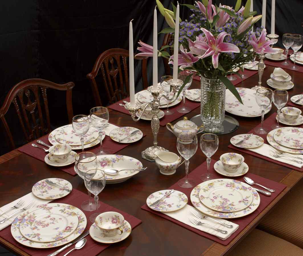 Sunnybrooke 46 Piece Estate Set by Castleton (USA)-1
