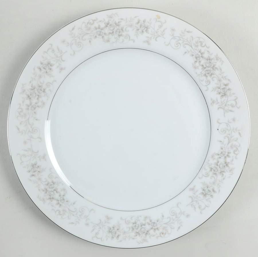 Carrousel Dinner Plate by Camelot-1