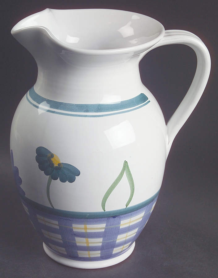 Arioso 64 Oz Pitcher by Caleca-1