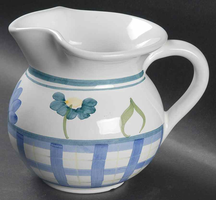 Arioso 40 Oz Pitcher by Caleca-1