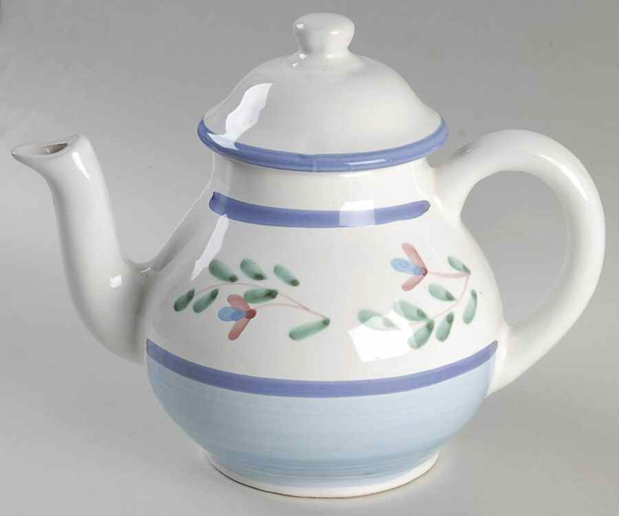 Blue Garland Teapot & Lid by Caleca-1