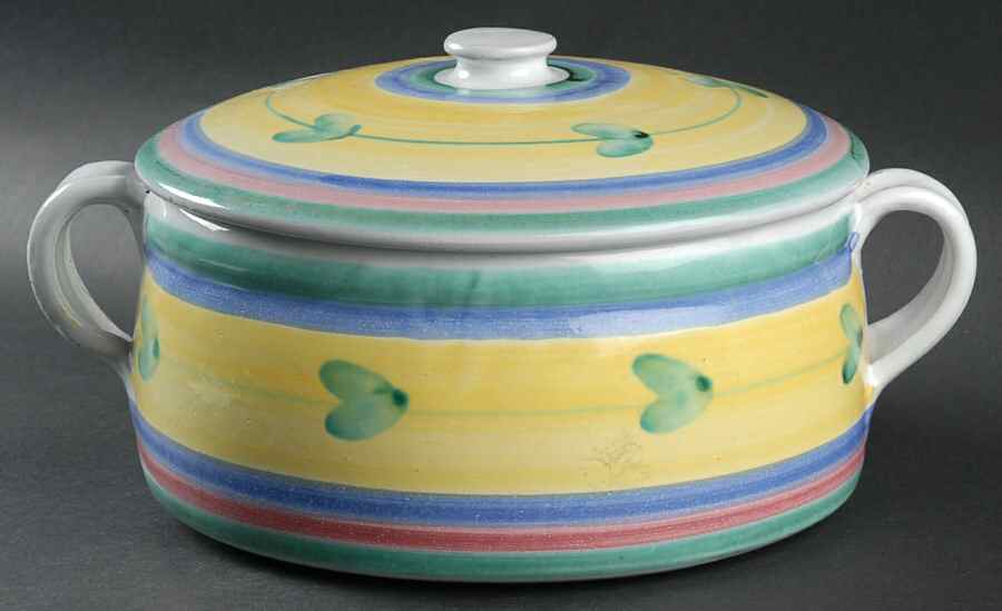 Carousel 3 Quart Round Covered Casserole by Caleca-1