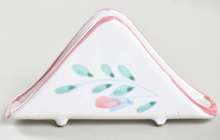 Pink Garland Napkin Holder by Caleca-1