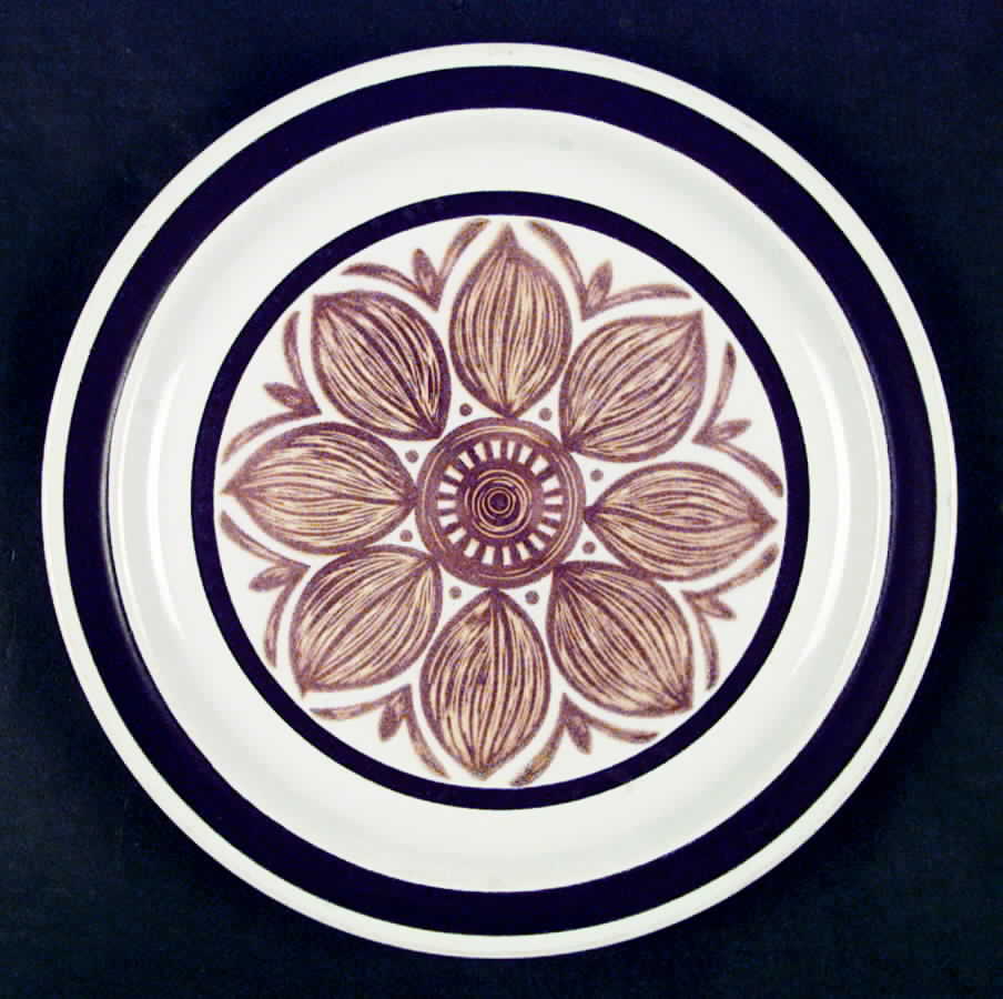 Caprice Dinner Plate by Casual Ceram-1